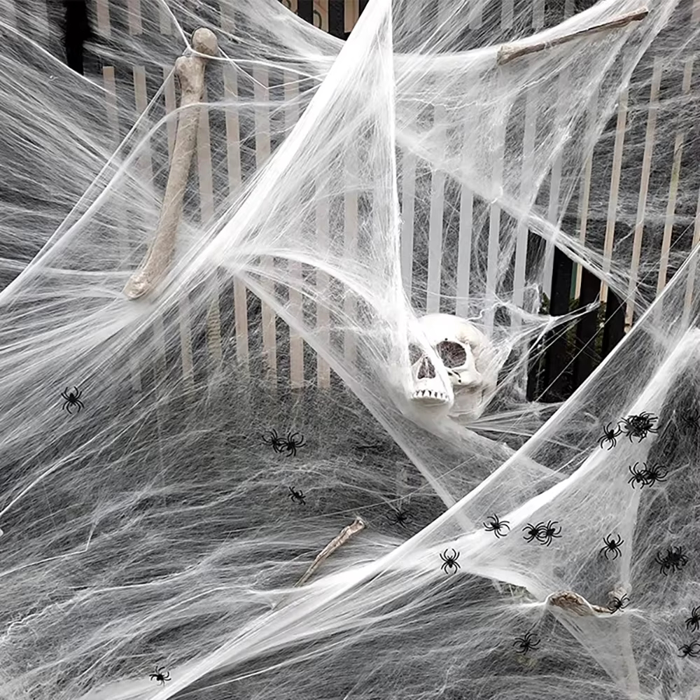 Stretchy cobweb with spiders (60 g or 100 g)